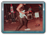 Santa en San Sebastian de los Reyes en el festival "Sanse Rock" 1985. 8